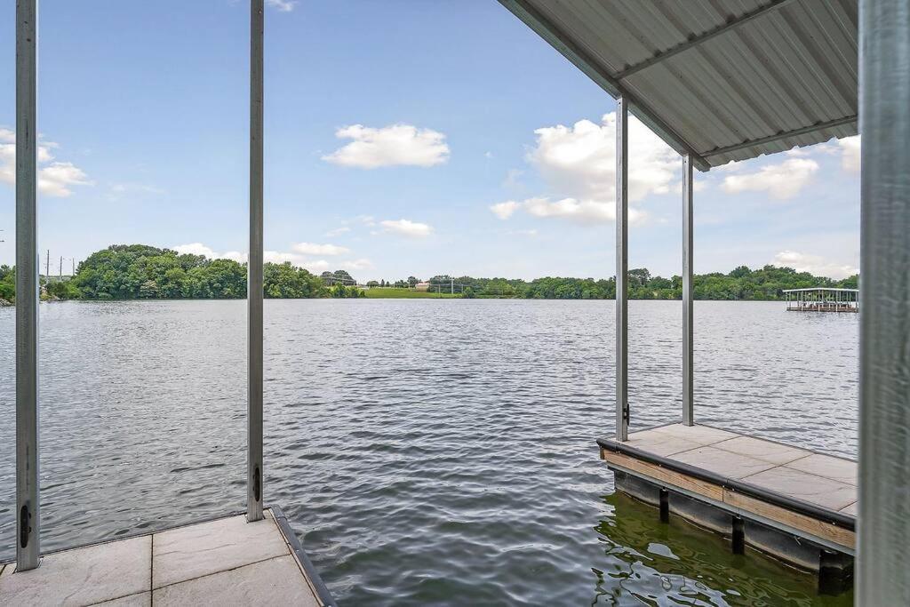 Lake Home, Dock, Fire Pit, Hot Tub, Game Room, Etc Winchester Luaran gambar